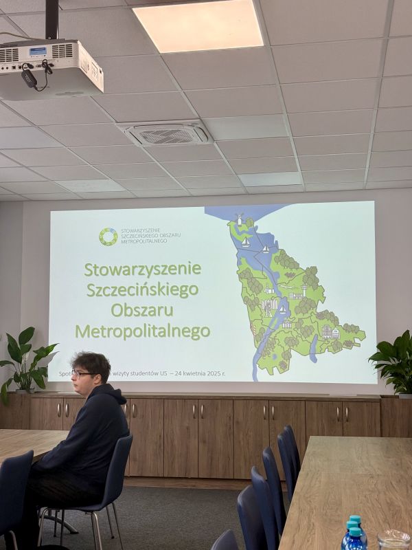 Gospodarka przestrzenna - kształcenie poprzez praktykę